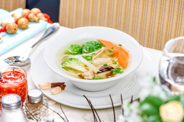 Supă de Pui cu Tăiței